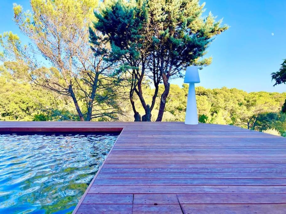 Magnifique Villa De Luxe Au Coeur De La Garrigue Nîmes Exterior foto